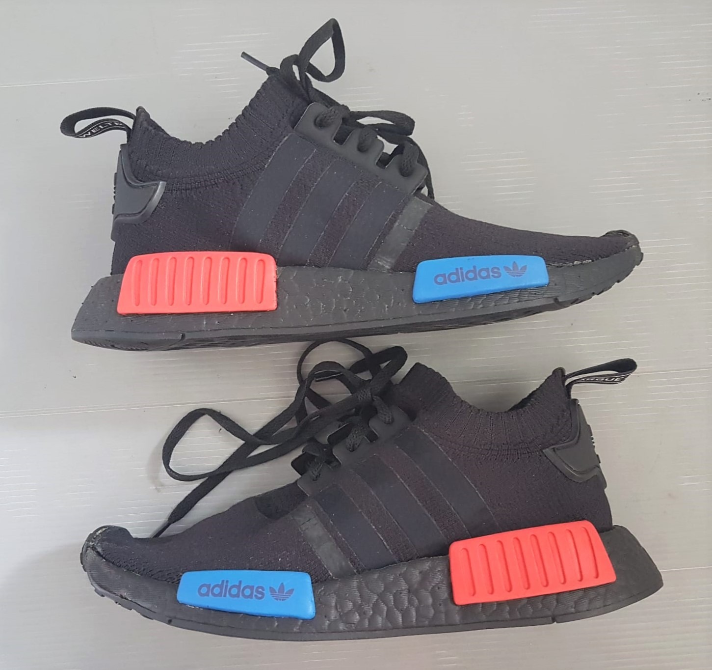 Adidas Designer Sneakers Adidas NMD R1 Core Black Lush Red US 5 UK 4.5 Euro 37 1 3 Boost technology Running Shoes Limited Edition Original Yuppie Lifestyle Pop Culture Street Fashion Casual Travel