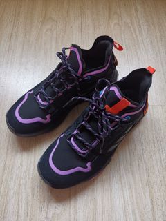 Adidas Terrex women's hiking shoes sz US 7