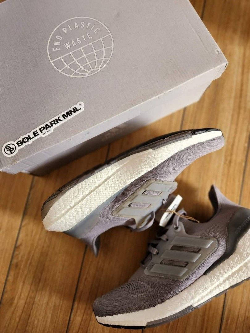 Adidas Ultraboost 22 Wolf Grey 🐺, Women's Fashion, Footwear, Sneakers on  Carousell