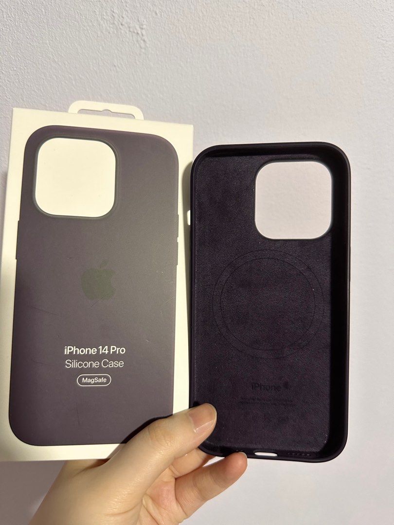 Apple iphone 14 Pro Silicone case Elderberry, Mobile Phones & Gadgets