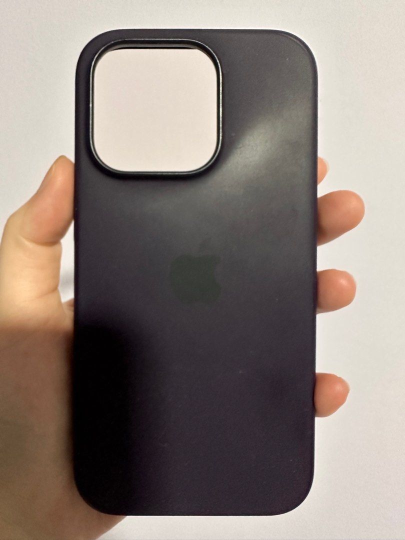 Apple iphone 14 Pro Silicone case Elderberry, Mobile Phones & Gadgets
