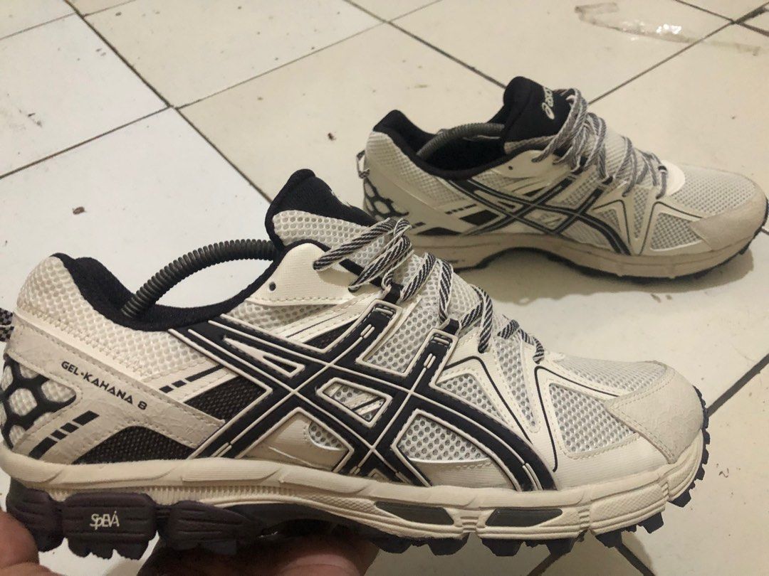 Asics gel 2025 kahana 8 white