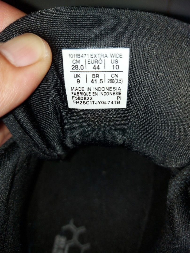 asics kayano extra wide