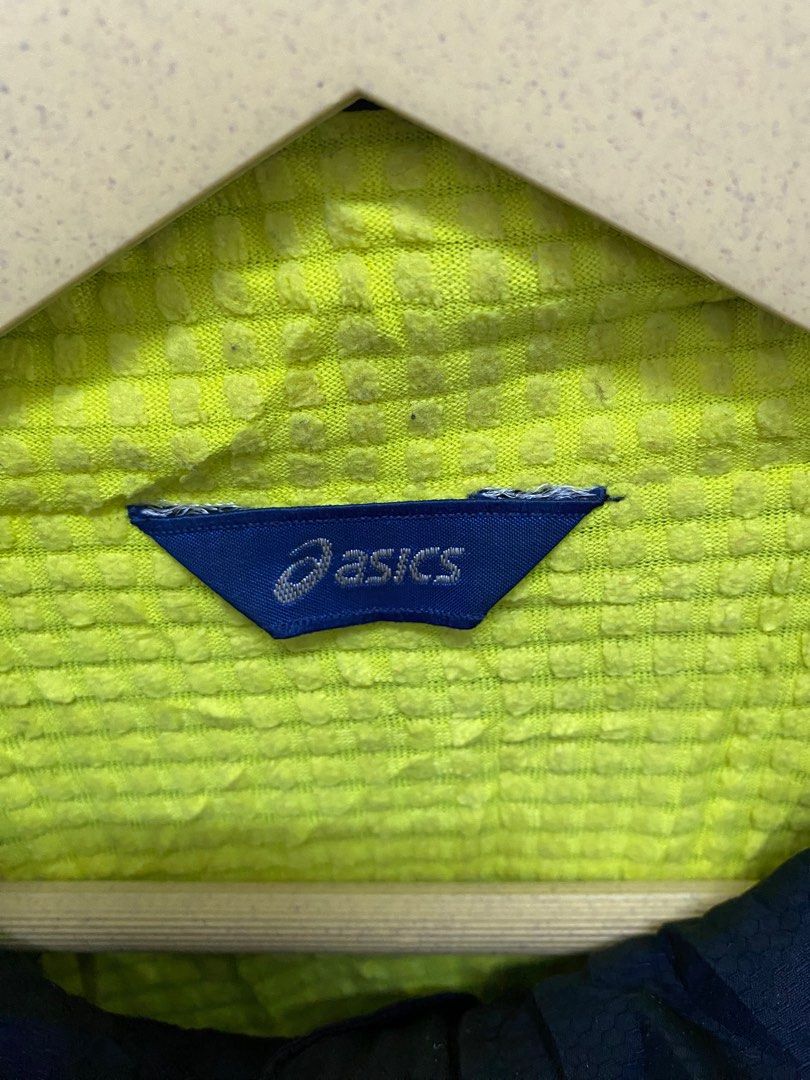 asics running jacket mens