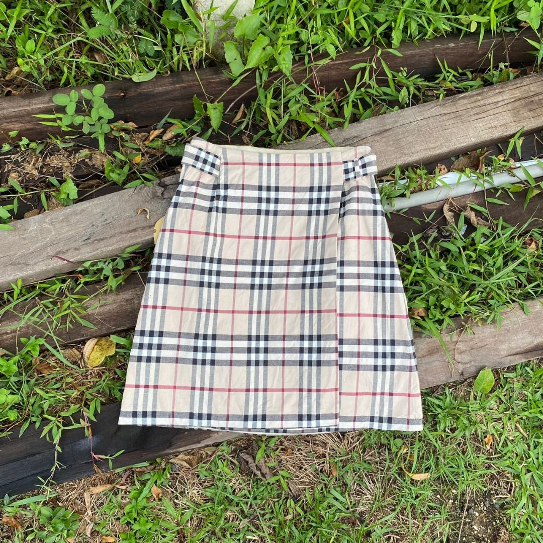 Burberry shop wrap skirt