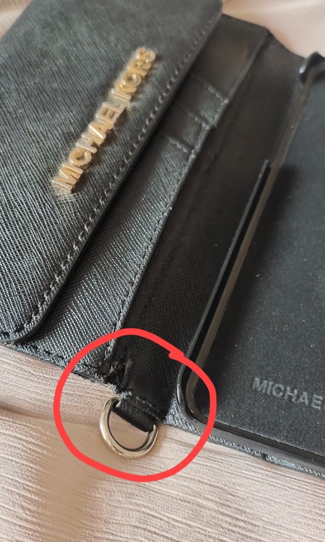 Iphone 6 2025 wristlet michael kors
