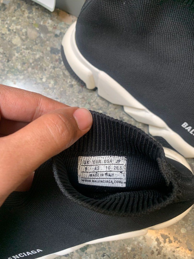 Balenciaga Speed Trainer size 43 Fesyen Pria Sepatu Sneakers