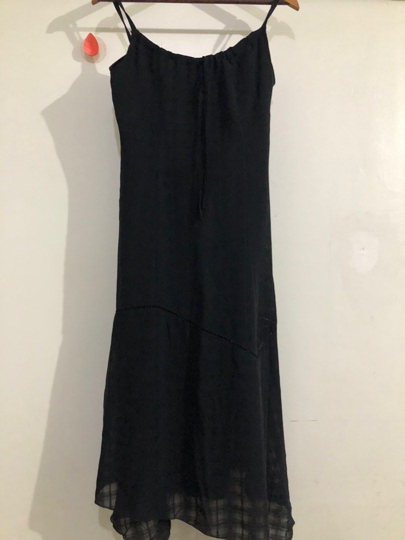 Black sexy dress (Category: Dresses) located in Manila. Submitted by deeclutter1 (Listing ID 1248152934, Image 1). Description: .