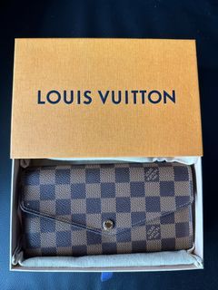 Shop Louis Vuitton PORTEFEUILLE SARAH Sarah wallet (M62125) by