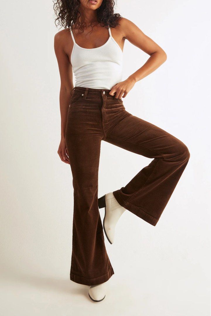 cotton on brown flared leggings, Women's Fashion, Bottoms, Jeans & Leggings  on Carousell