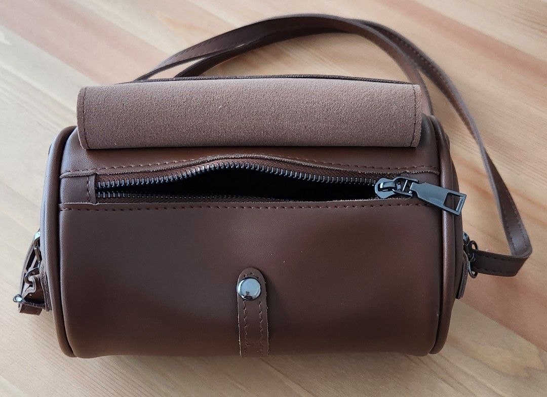 Crossbody online barrel bag