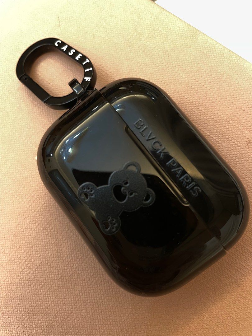 Casetify BLVCK PARIS AirPod pro 2