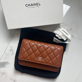 Chanel Caviar Wallet on Chain