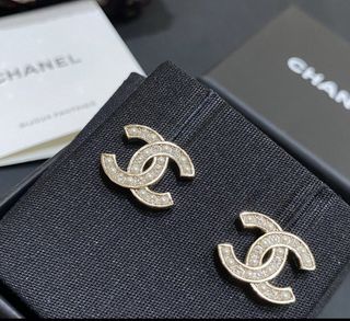 Cc shop stud earrings