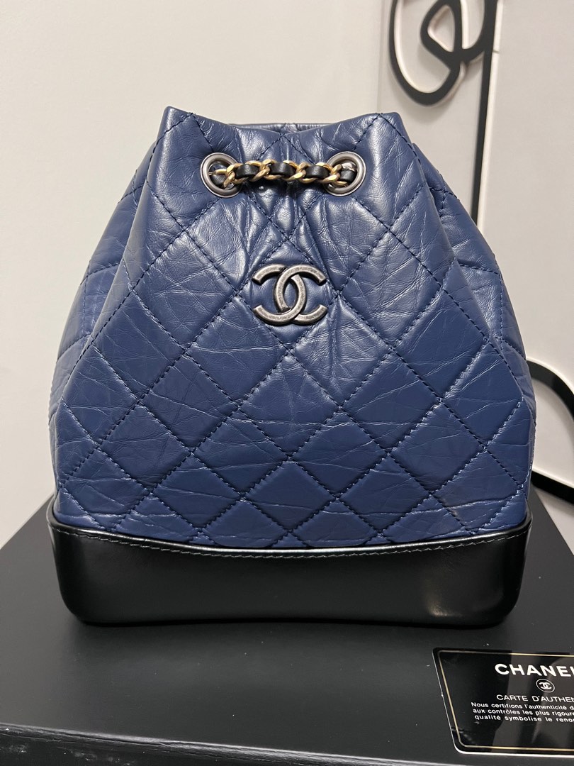 Chanel Medium Gabrielle bag in purple leather - Second Hand / Used