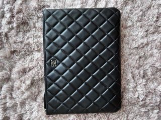 (Category: ) located in . Submitted by allforpreloved (Listing ID 1248166021, Image 1). Description: .