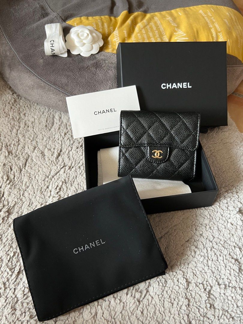 Chanel Wallet, 名牌, 手袋及銀包- Carousell
