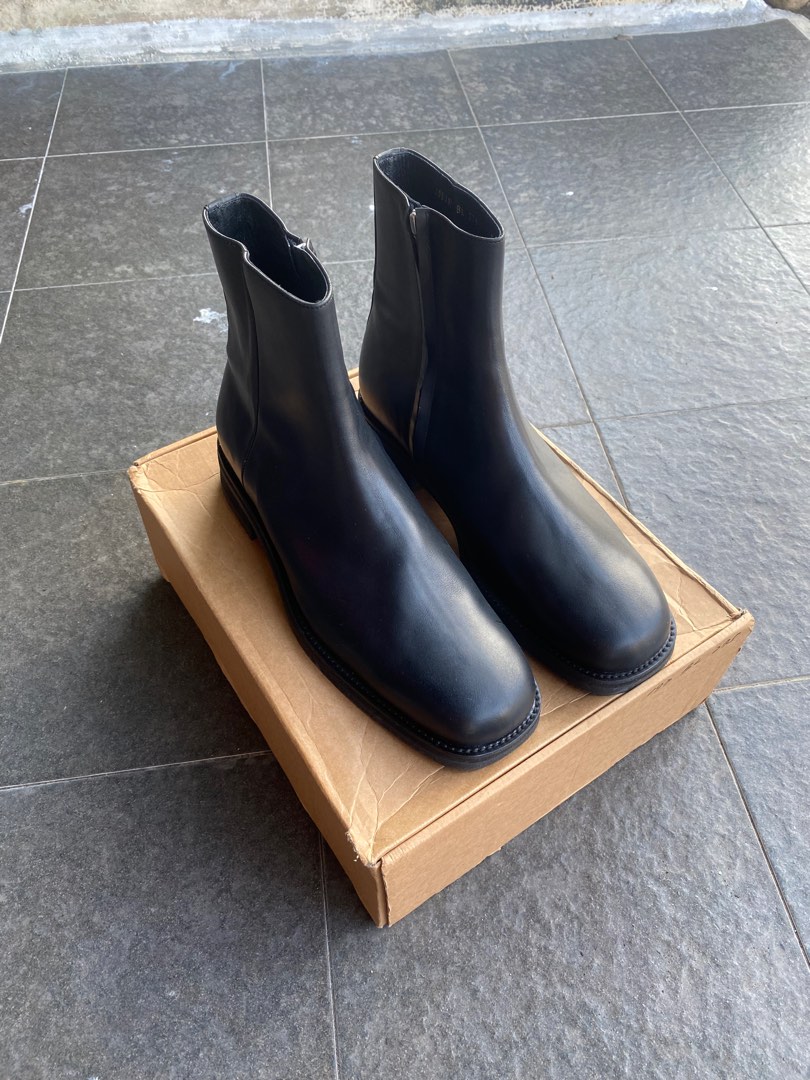 Chelsea boots, Men's Fashion, Footwear, Boots on Carousell