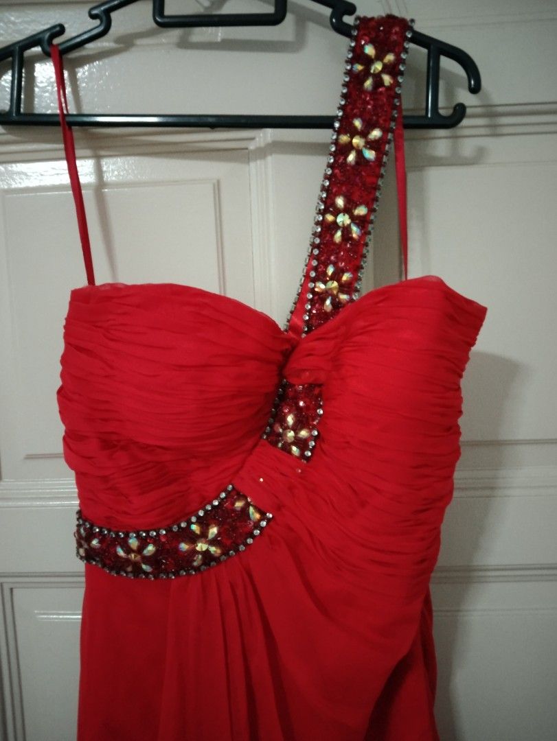 Red chiffon evening gown sale