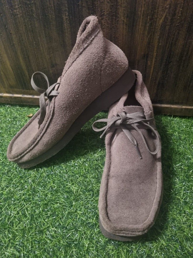 Female wallabees best sale