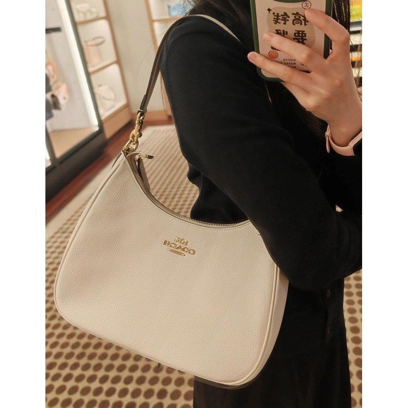 Coach Teri hobo 👜 (Category: Luxury Bags & Wallets) located in Las Pinas. Submitted by yhn_boutique (Listing ID 1248150002, Image 2). Description: 📌Actual pic posted 📌cod via lalamove/ grab 📌J&T pay today ship today 📌 complete inclusions .