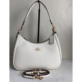 (Category: ) located in . Submitted by yhn_boutique (Listing ID 1248150002, Image 1). Description: .