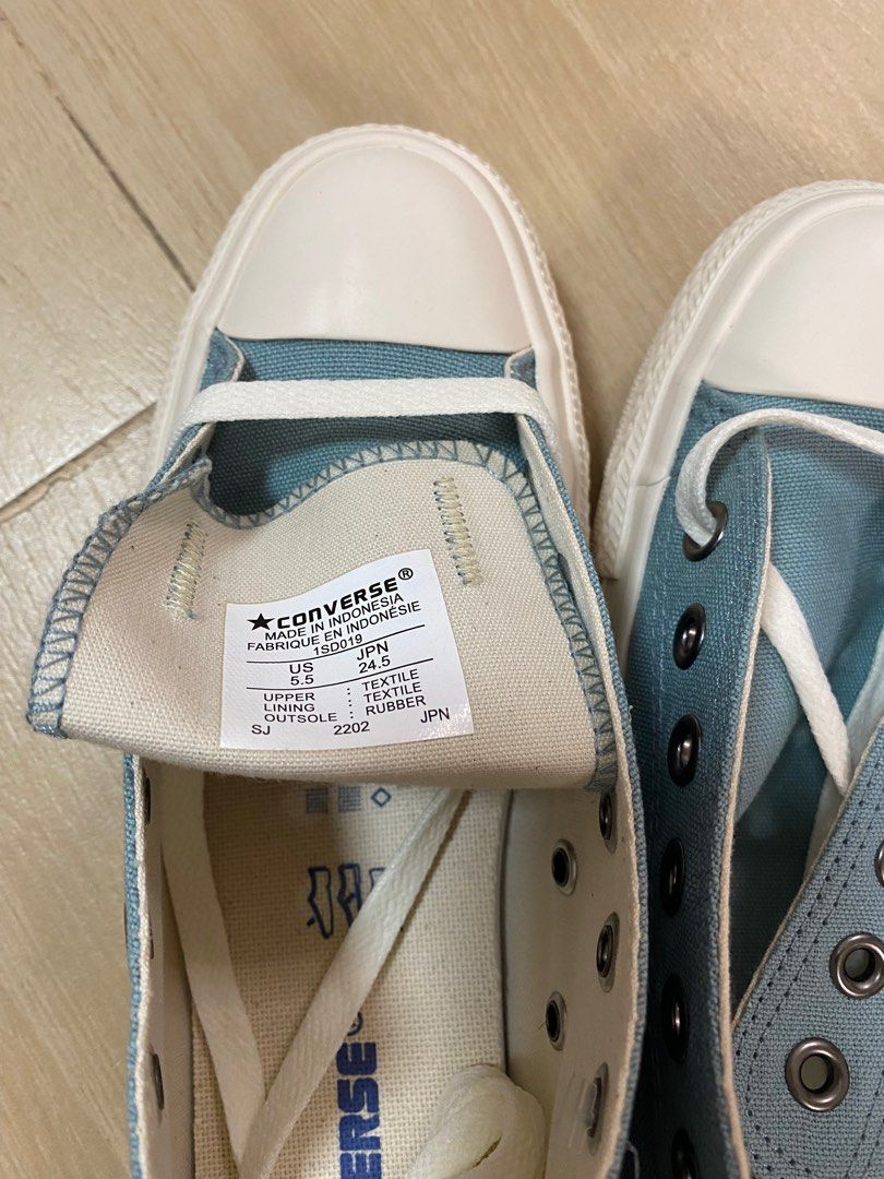 Smokey shop blue converse