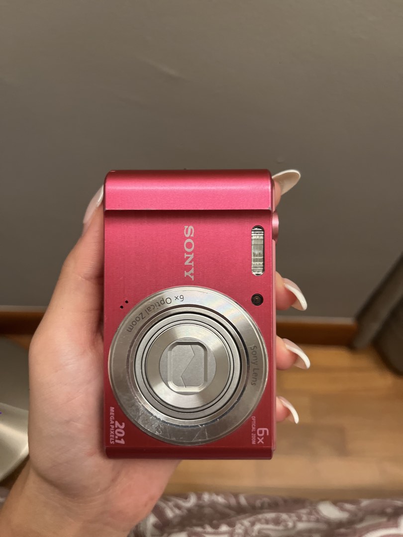 Sony W810 Digicam (Rare Hot Pink), Photography, Cameras on Carousell