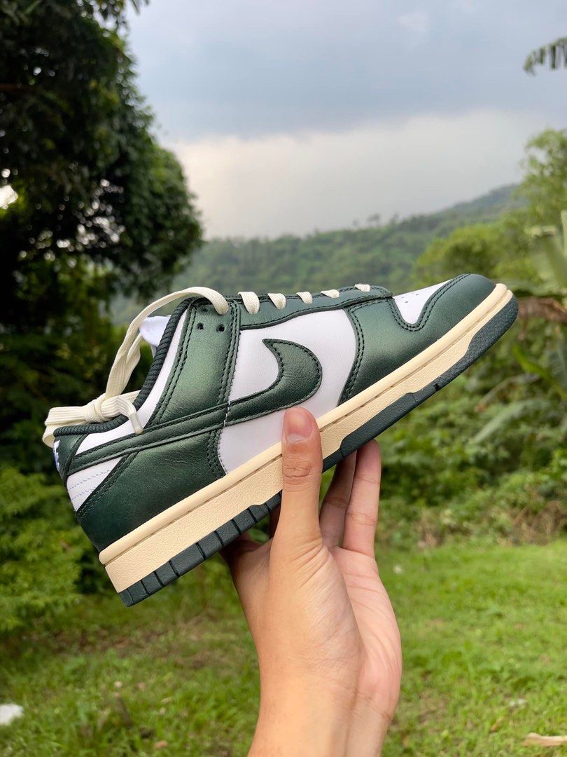 Dunk Low “Vintage Green”, Men's Fashion, Footwear, Sneakers on