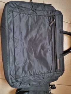 Hedgren laptop messenger bag