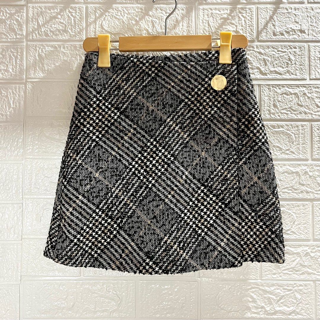 H M Tweed Skirt Women s Fashion Bottoms Skirts on Carousell