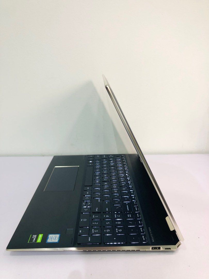 HP Spectre x360 Convertible 15-df1xxx (intel i7-9750H, 6core) Ram