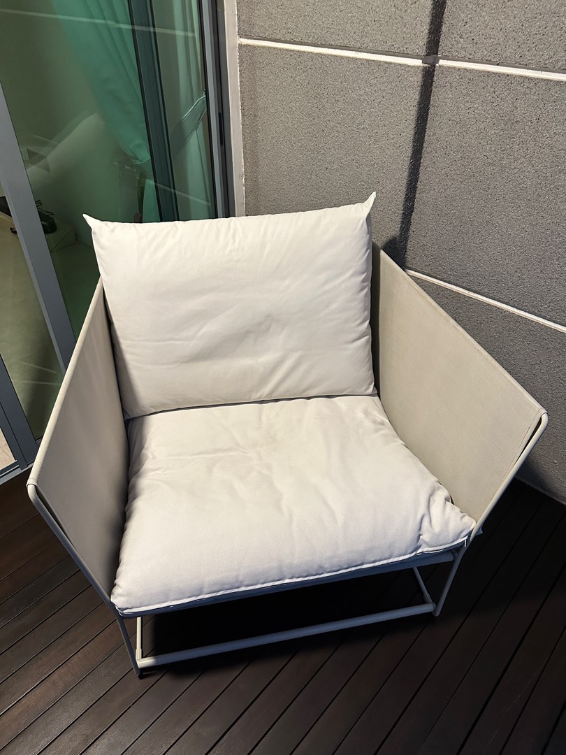 Havsten armchair best sale