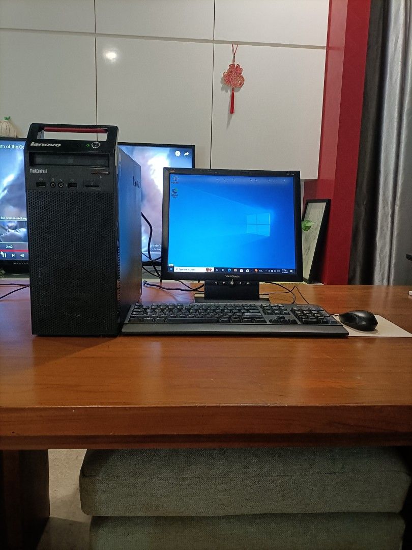 Intel Core i7 AMD Radeon HD7450 GPU 1TB HDD 4GB RAM Workstation