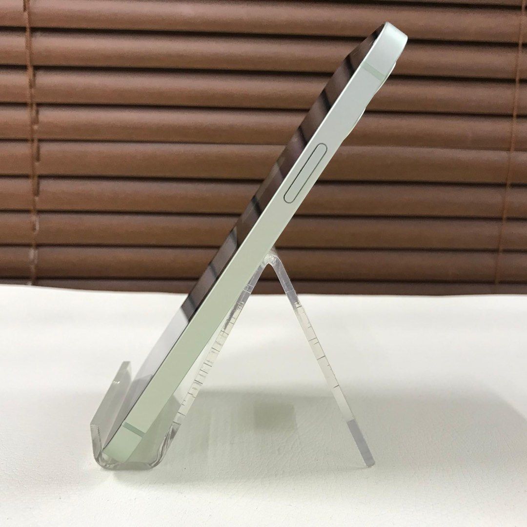 iPhone 12 128gb (Category: iPhone 12 Series) located in Manila. Submitted by TekiCashGadgetsph (Listing ID 1248180487, Image 3). Description: (FU) Openline any sim work - original IPhone not fake Box and cord only 2ndhand (slightly used) Good as new not abused! Presentable •Original Lcd • no issue hidden issues • no apple id / iCloud id • Good batthealth • Good cam front/back • Good Performance • Good face id • Good use / plug & play ! • True-ton