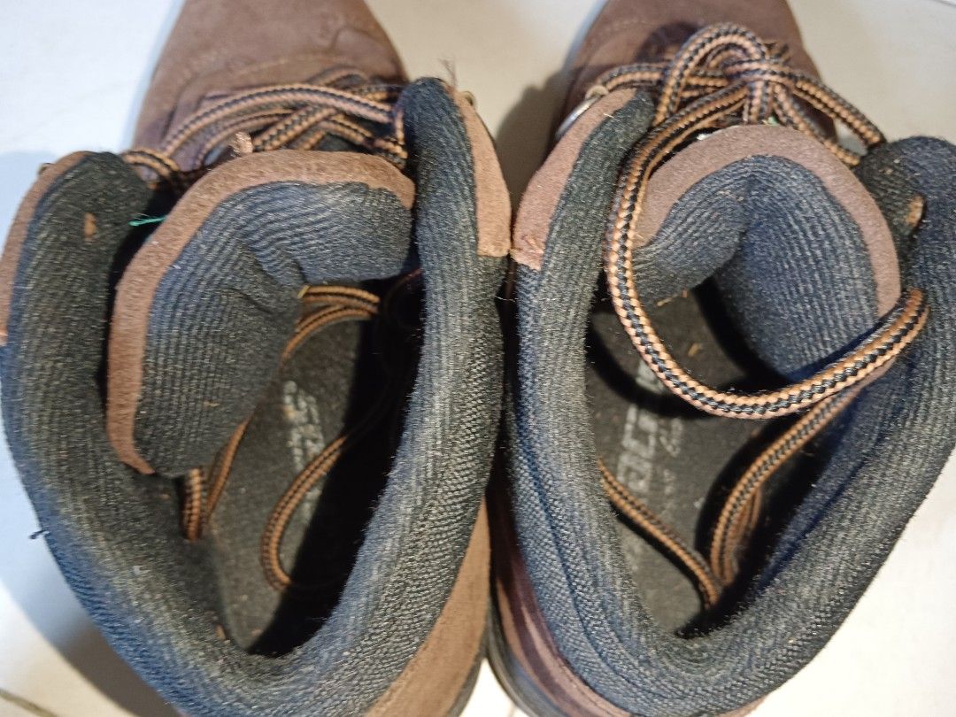 kasut hiking sport direct