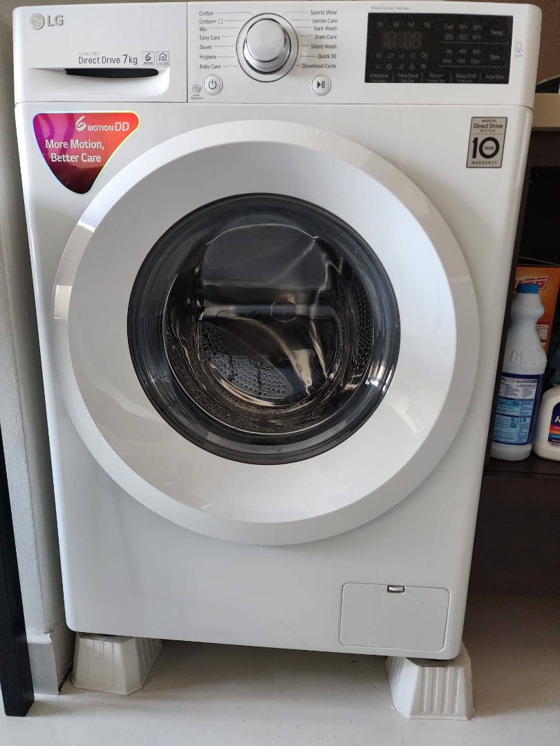 LG Washing Machine Front Load 7kg with 6 Motion Inverter Direct Drive