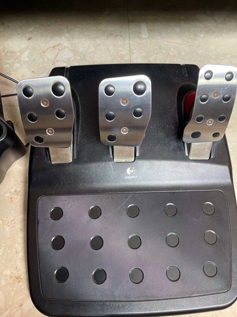 Logitech G27 steering wheel with H shifter(includes usb handbrake