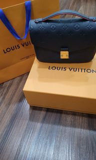 Louis Vuitton Empreinte Pochette Metis Scarlet