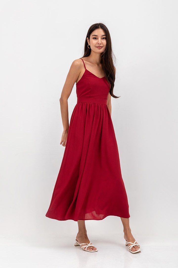 Red maxi dress spaghetti outlet strap