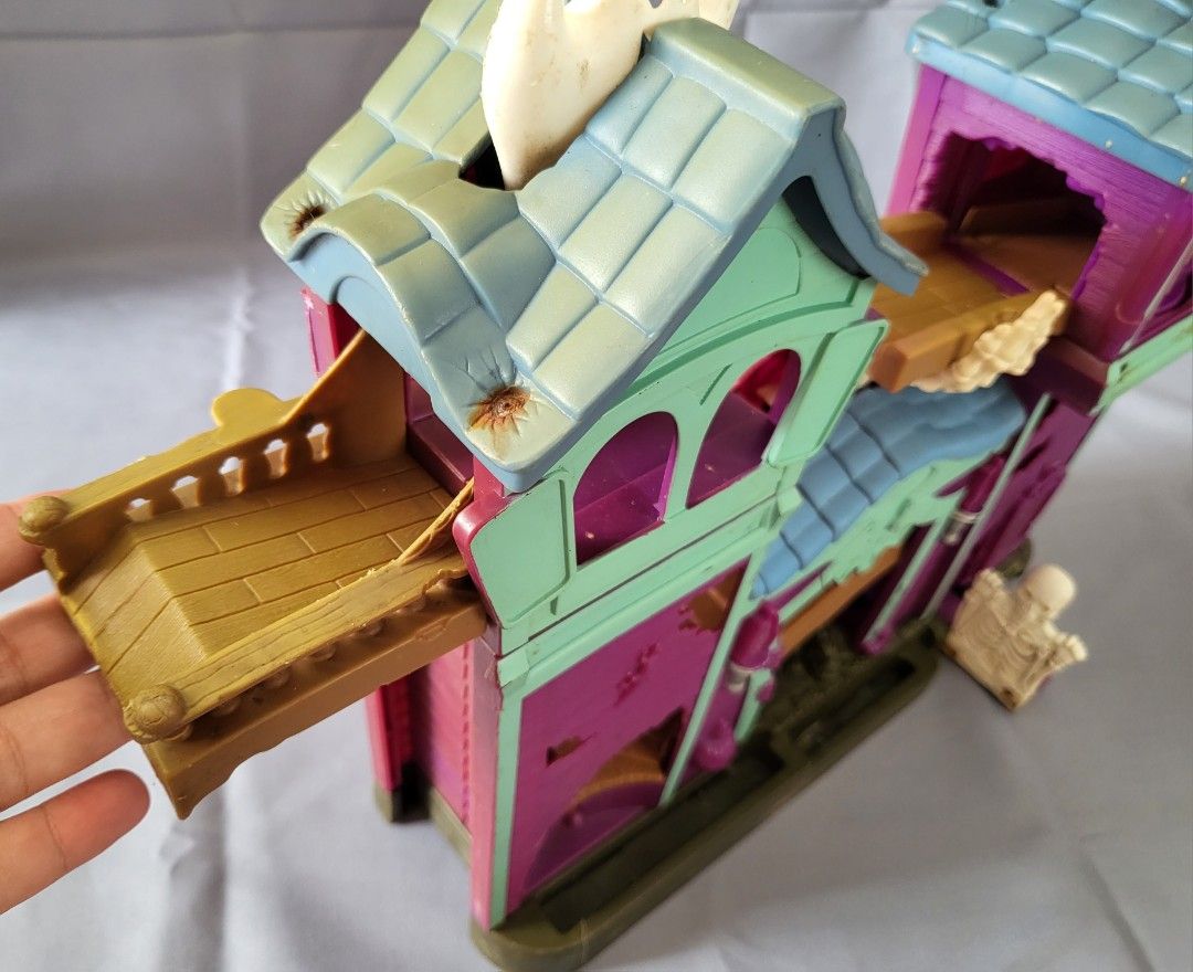 Matchbox Haunted House Adventure Set 2, Toys & Collectibles, Mainan di Carousell