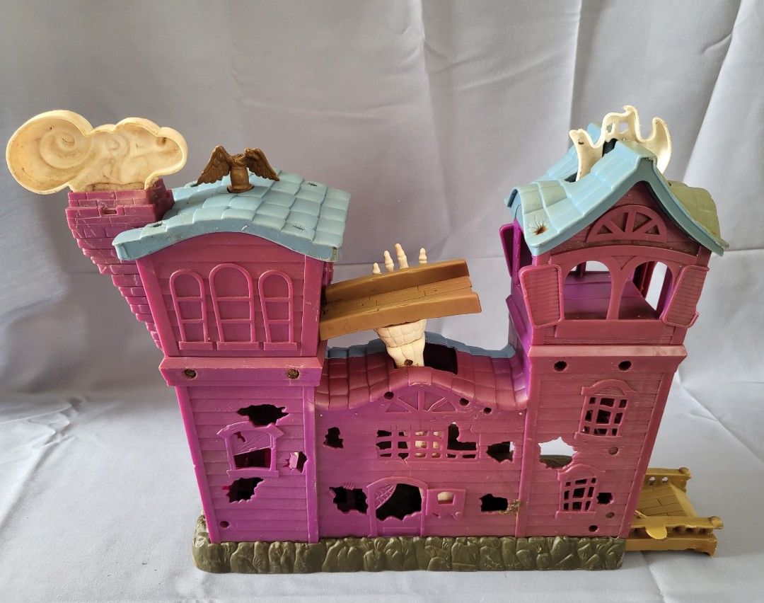 Matchbox Haunted House Adventure Set 2, Toys & Collectibles, Mainan di Carousell