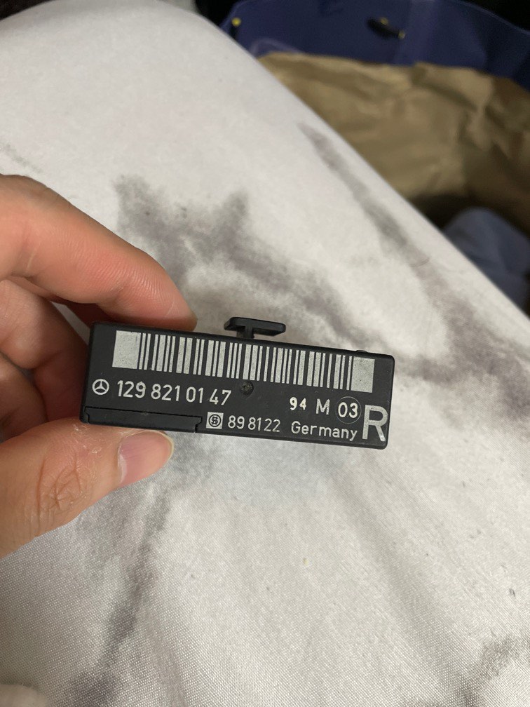 Mercedes R129 Seat Relay Locking, Car Accessories, Accessories on Carousell