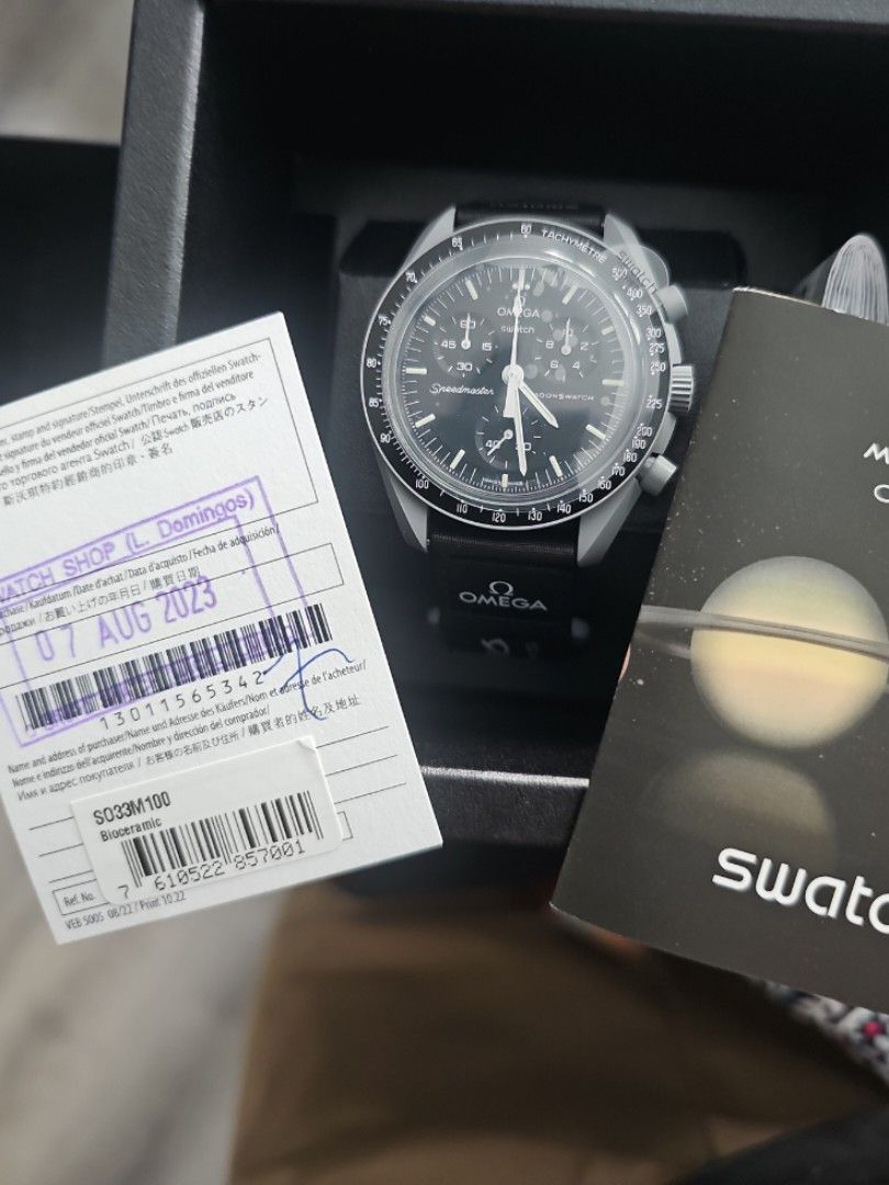 Moonswatch (the basic black) (Category: Watches) located in Singapore. Submitted by mumu.siowfen (Listing ID 1247580422, Image 2). Description: .