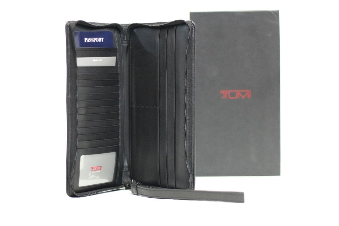 Tumi modernist wallet discount