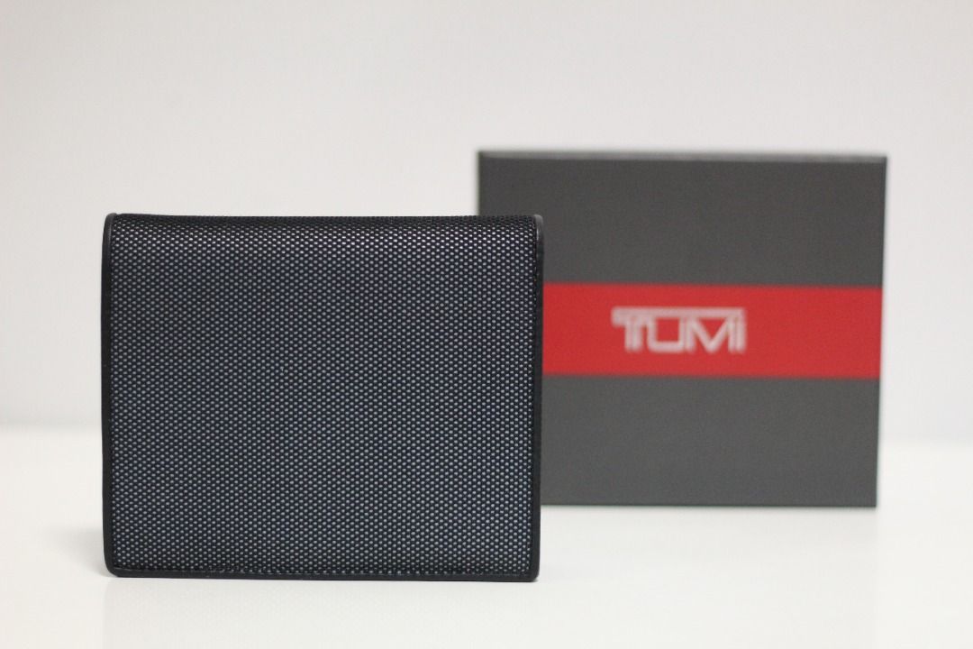 New Tumi 019271RBL Alpha SLG Reflective Passport Case cover