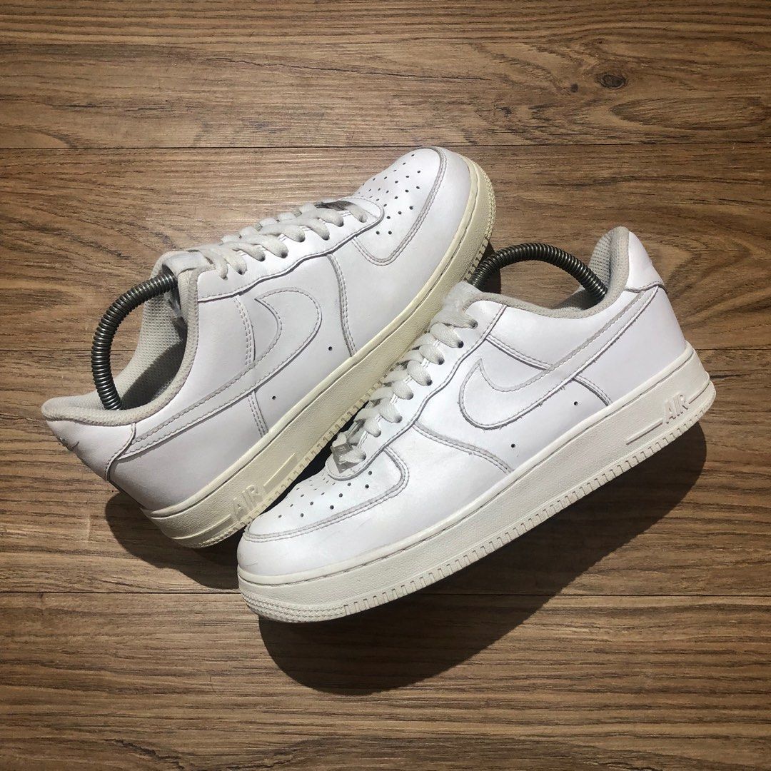 NIKE AIR FORCE 1 LOW 7.5uk Men s Fashion Footwear Sneakers on