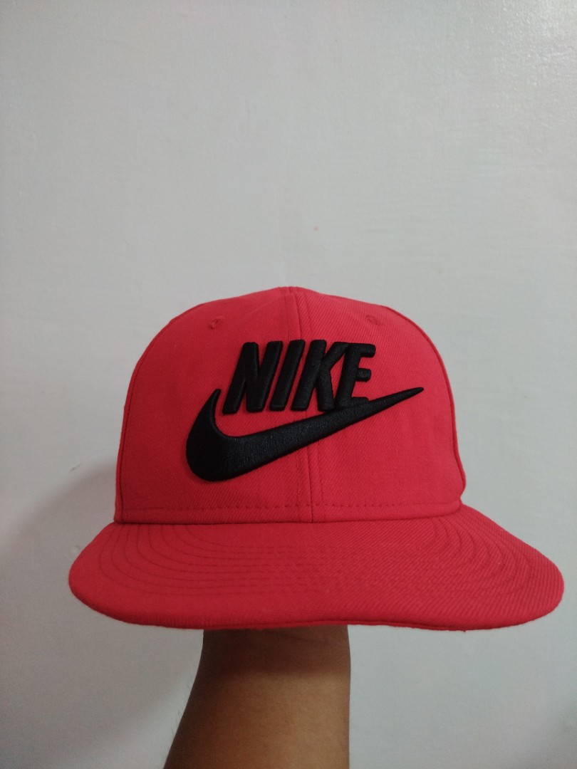 Nike cap, Men's Fashion, Watches  Accessories, Caps  Hats on Carousell