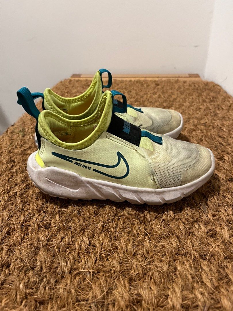 Nike 2. running best sale shoes