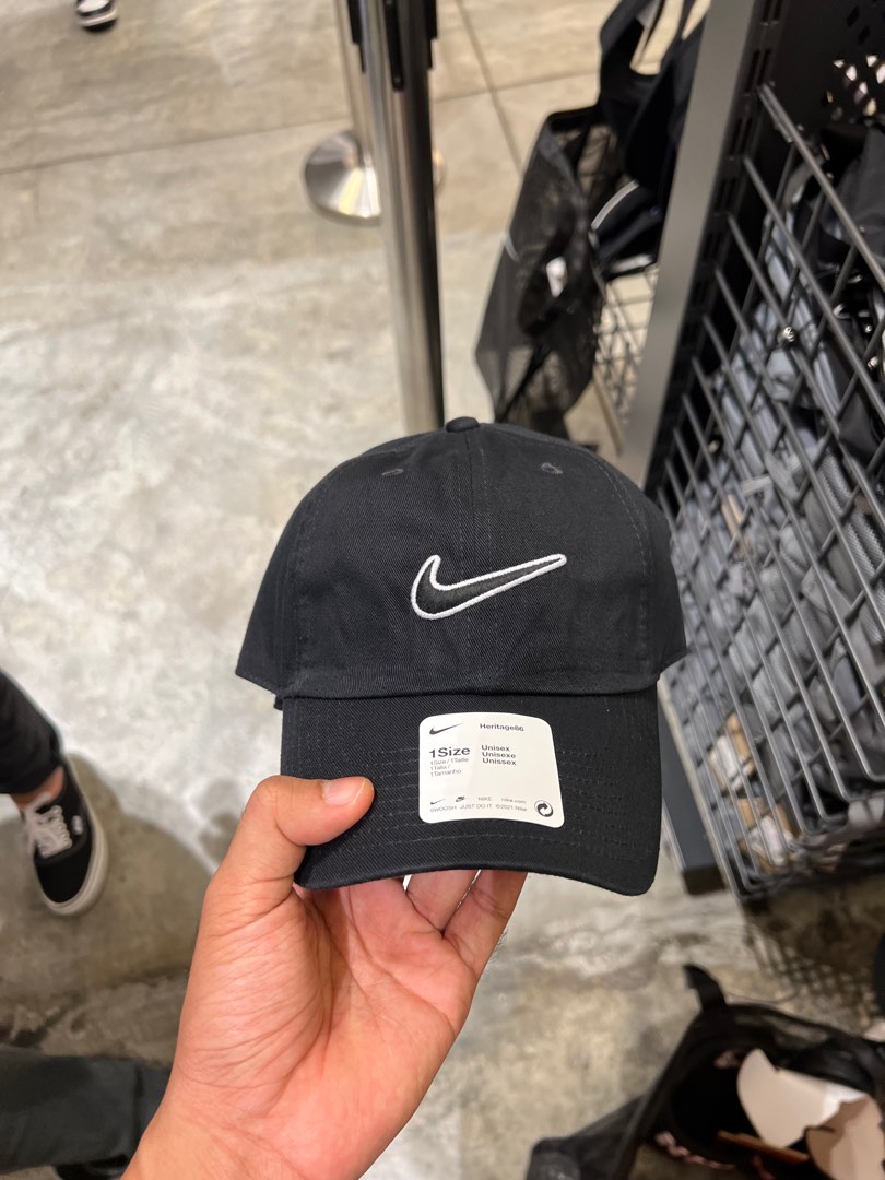 Nike Heritage 86 Swoosh Cap Black